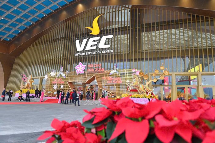 Lễ hội Mùa Xuân tại VEC Hà Nội: Đi một vòng trọn không khí Tết